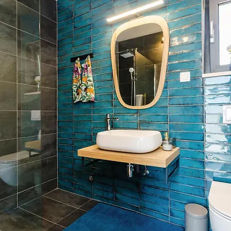 Holiday home Gorgeous In With Outdoor Swimming Pool *