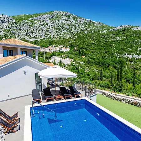 Gorgeous In With Outdoor Swimming Pool