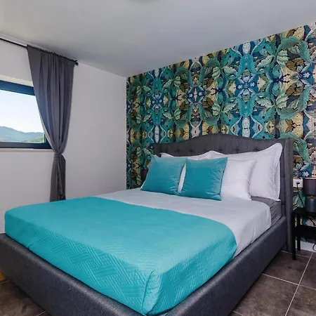 Four-bedroom In * Zaton (Dubrovnik-Neretva)