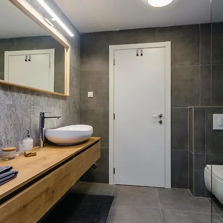 Four-bedroom In Zaton (Dubrovnik-Neretva)