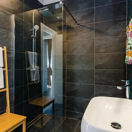Four-bedroom In Dom wakacyjny *