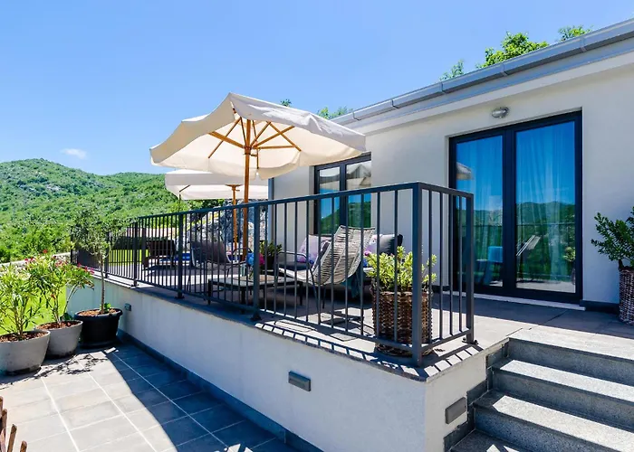 Four-bedroom In Ferienhaus Zaton (Dubrovnik-Neretva)
