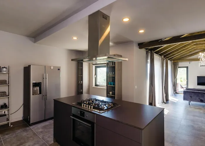 Ferienhaus Four-bedroom In Zaton (Dubrovnik-Neretva)